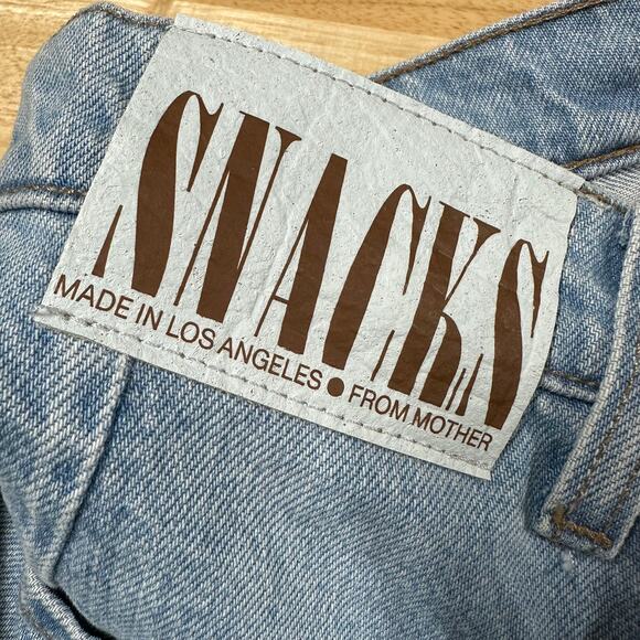 Mother Snacks NWT Double Pleated Fun Dip Short Fray Denim Shorts Size 27 Blue - Picture 4 of 12